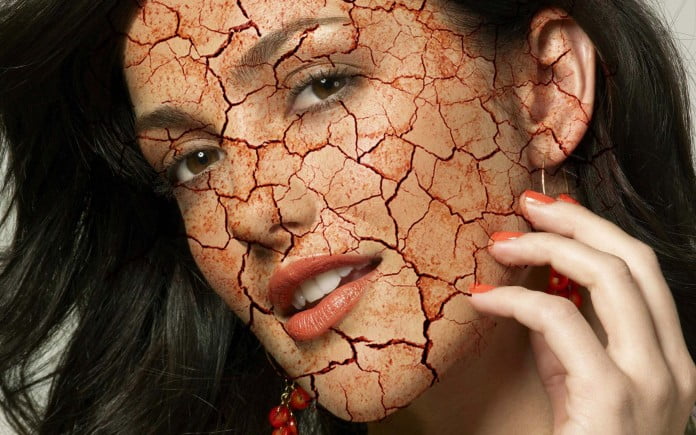 create a crack effect on face using photoshop
