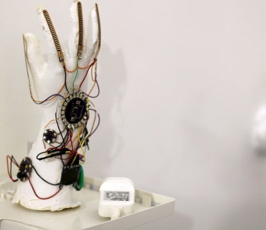 smart glove for translate sign language to text and speech