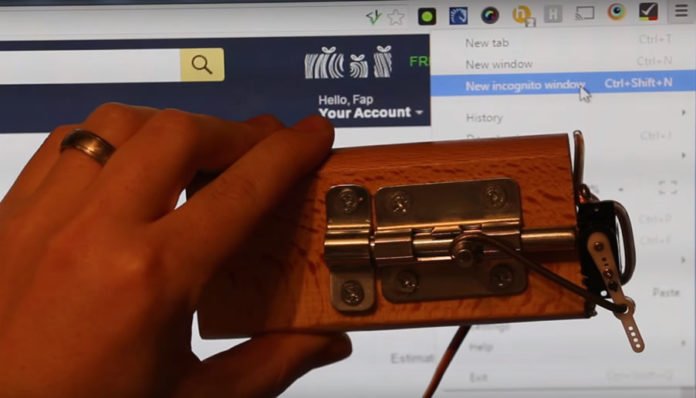 This Arduino-powered door automatically locks whenever you opens browser incognito mode 1 This Arduino-powered door automatically locks whenever you opens browser incognito mode