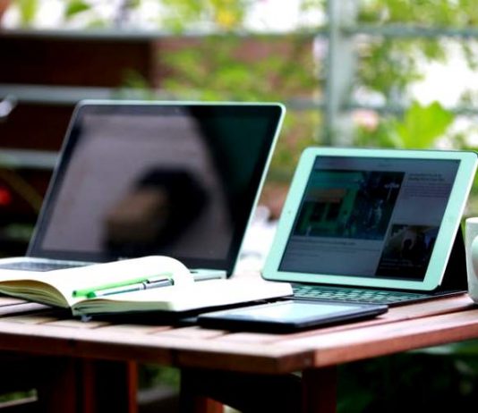 Gadgets which will help you in education Gadgets which will help you in education