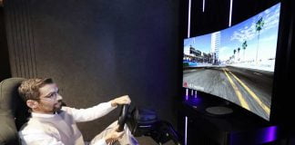 LG To Present The World First Flexible OLED Gaming Monitor