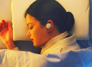 LG Breeze Wireless Earphone: The Future of Sleep Aid and Health Monitoring LG Breeze